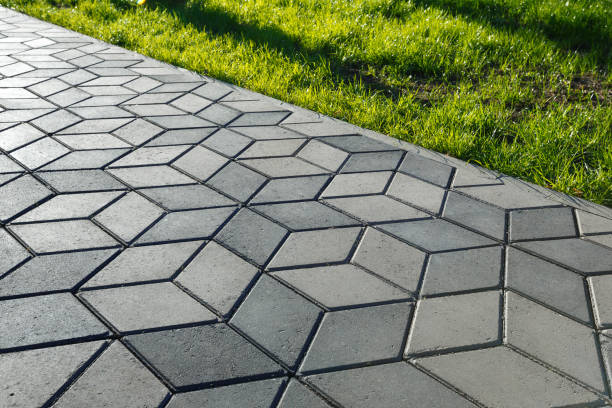 Best Professional Driveway Pavers  in Leetonia, OH